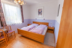 Zimmer_in_Ludmannsdorf_Ogris_Dreibettzimmer