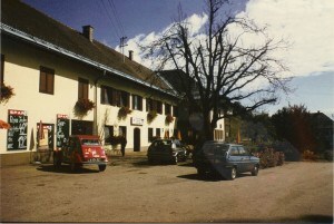 Gasthaus-Ogris-und-der-schon-geschlossene-Supermarkt